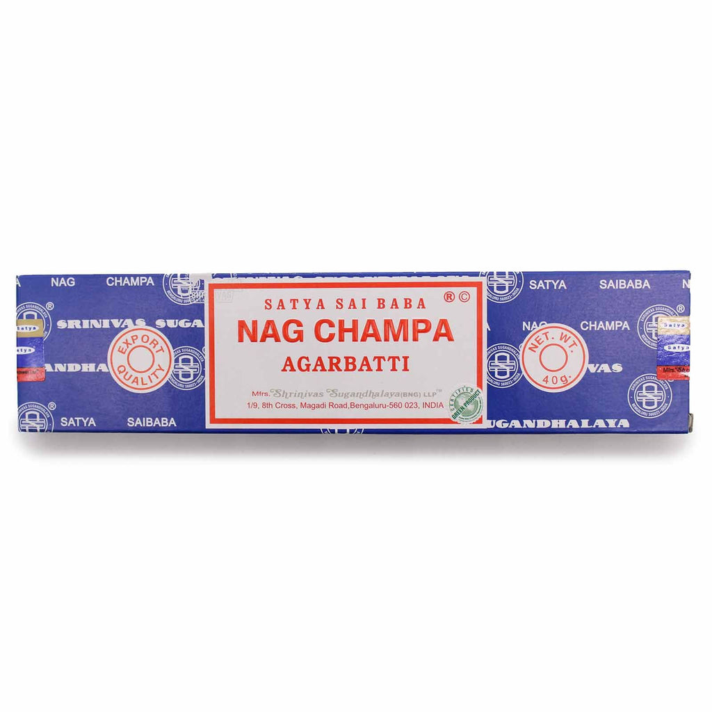 Encens Nag Champa 15 g, fabriqué à la main à Bangalore en Inde. Une senteur emblématique, riche, sensuelle et mystique, à base d’herbes, de fleurs et de résines roulées sur bâton de bambou.