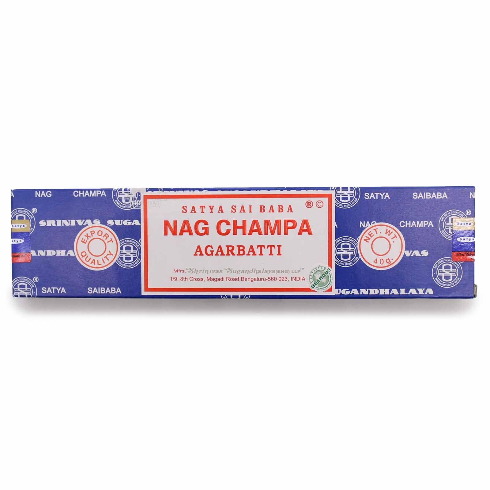 Encens Nag Champa 15 g, fabriqué à la main à Bangalore en Inde. Une senteur emblématique, riche, sensuelle et mystique, à base d’herbes, de fleurs et de résines roulées sur bâton de bambou.