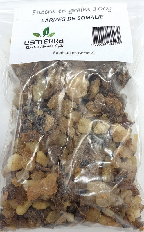 Résine Larmes de Somalie ESOTERRA 100 g, un encens naturel concassé provenant d'un arbre sacré en Somalie, idéal pour les rituels d'apaisement et de confiance en soi. Ce lot de 100 g est parfait pour la fumigation et le parfum d’ambiance, faisant de cet encens biblique un choix prisé dans les boutiques ésotériques. Les Larmes de Somalie sont une résine prête à la vente, parfaite pour réduire le stress et enrichir votre spiritualité.