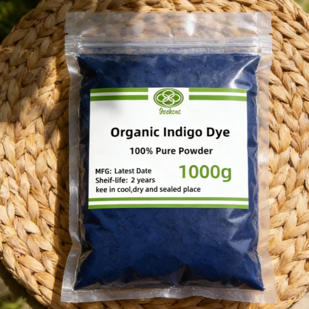 Poudre de pigment indigo naturel 50g-1000g, image d'un paquet de 1000g de teinture indigo organique, pur et prêt à l'emploi pour vos créations artisanales.
