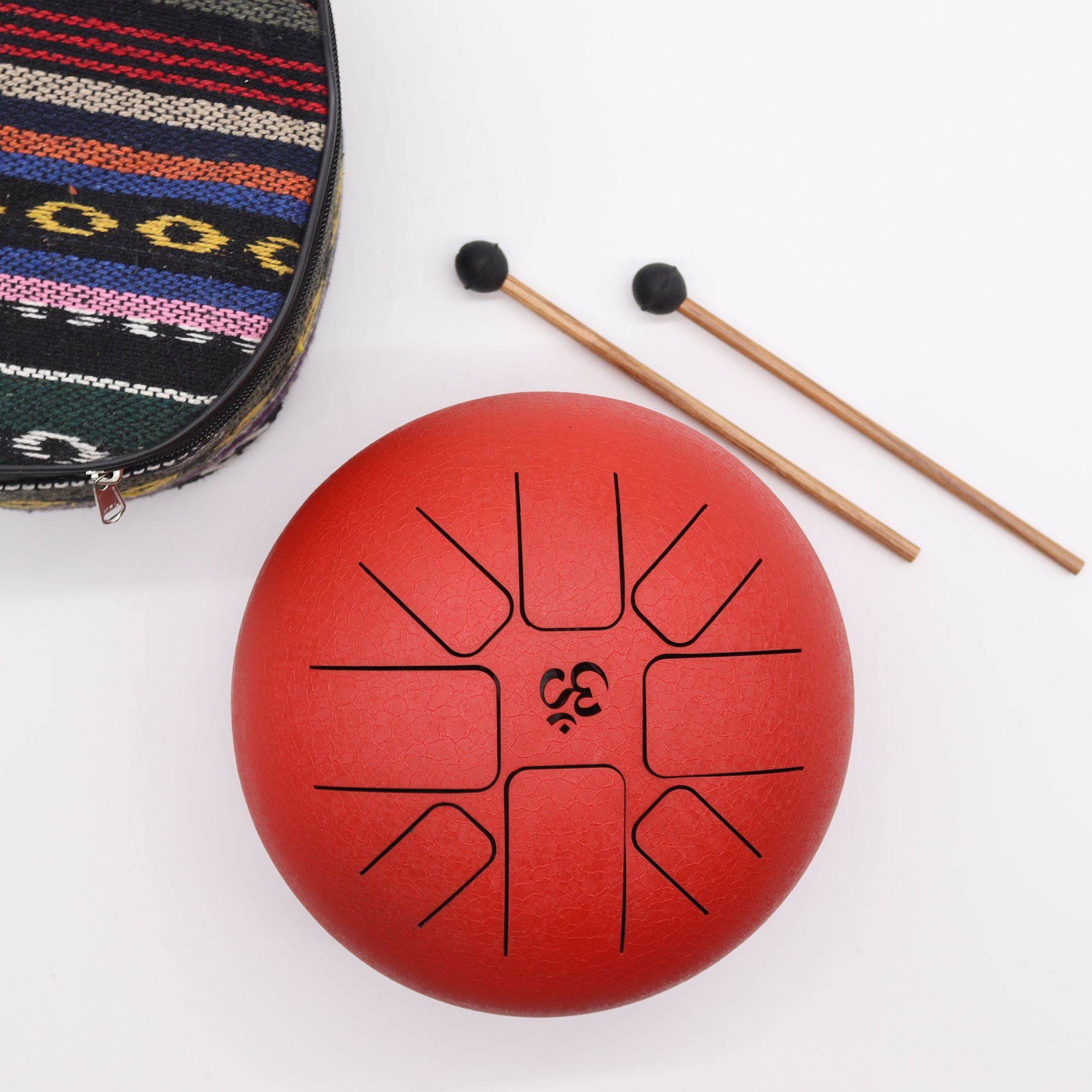 Steel Tongue Happy Drum Om rouge – 22 x 16 cm, un instrument relaxation qui facilite la pratique de la méditation et la sonothérapie. Avec son design attrayant, ce tambour om rouge est un choix idéal pour tous ceux qui explorent les bienfaits des instruments intuitifs.