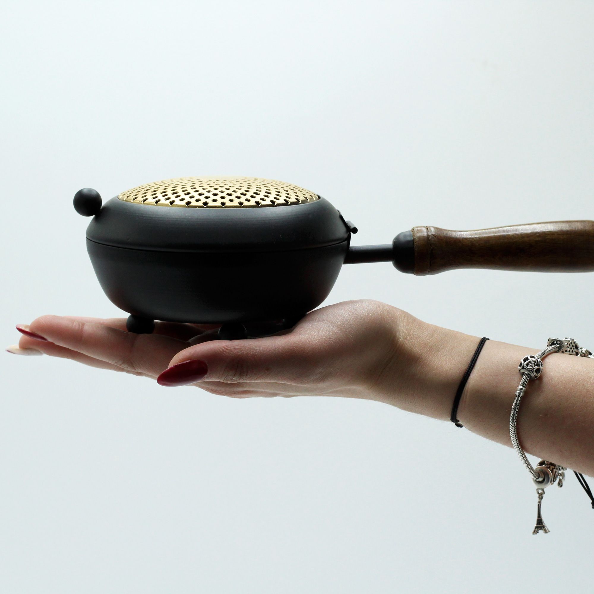Grand brûle-encens en fer avec détail doré | Accessoire rituel