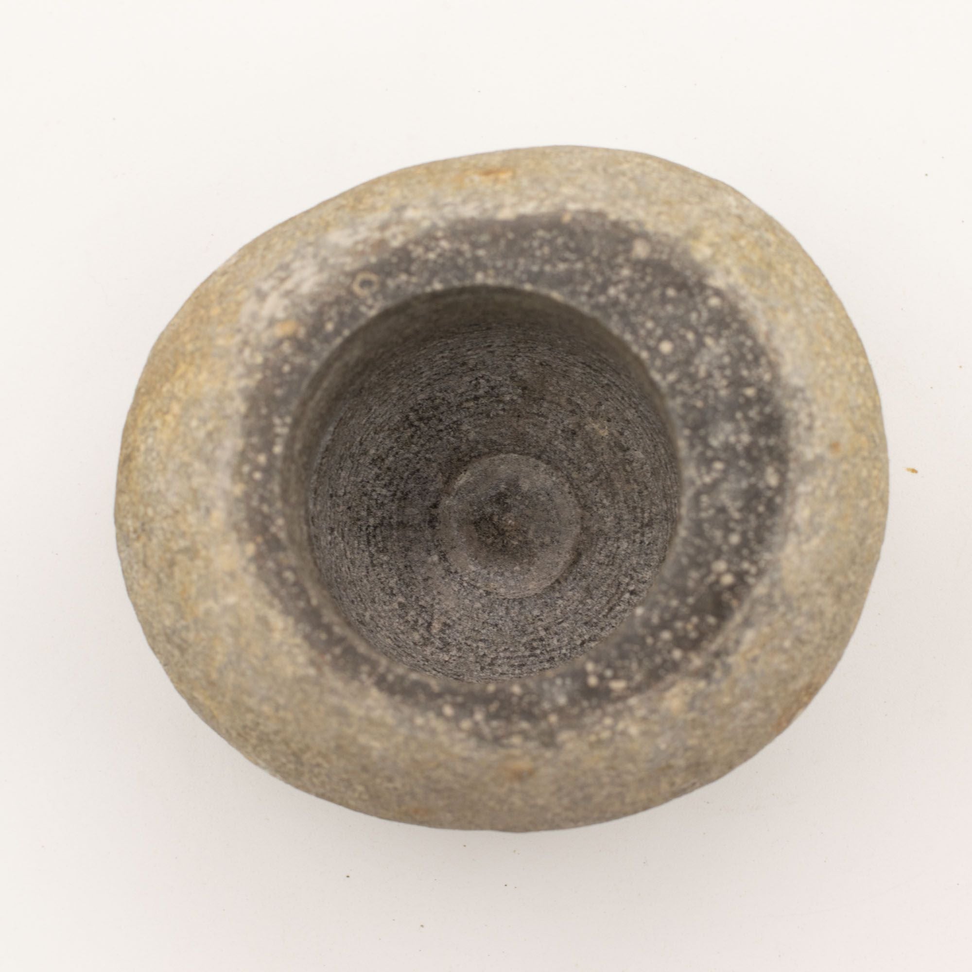 Grand mortier et pilon en pierre de rivière naturelle – 15 x 12 cm