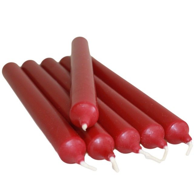 Ensemble de bougies Bordeaux 21x2 cm, parfaites pour créer une ambiance chaleureuse lors de vos dîners.