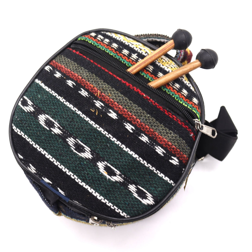 Vue aérienne du Steel Tongue Happy Drum marbré en Acier – 17 x 13 cm, parfait pour les séances de sonothérapie et d'expression créative.
