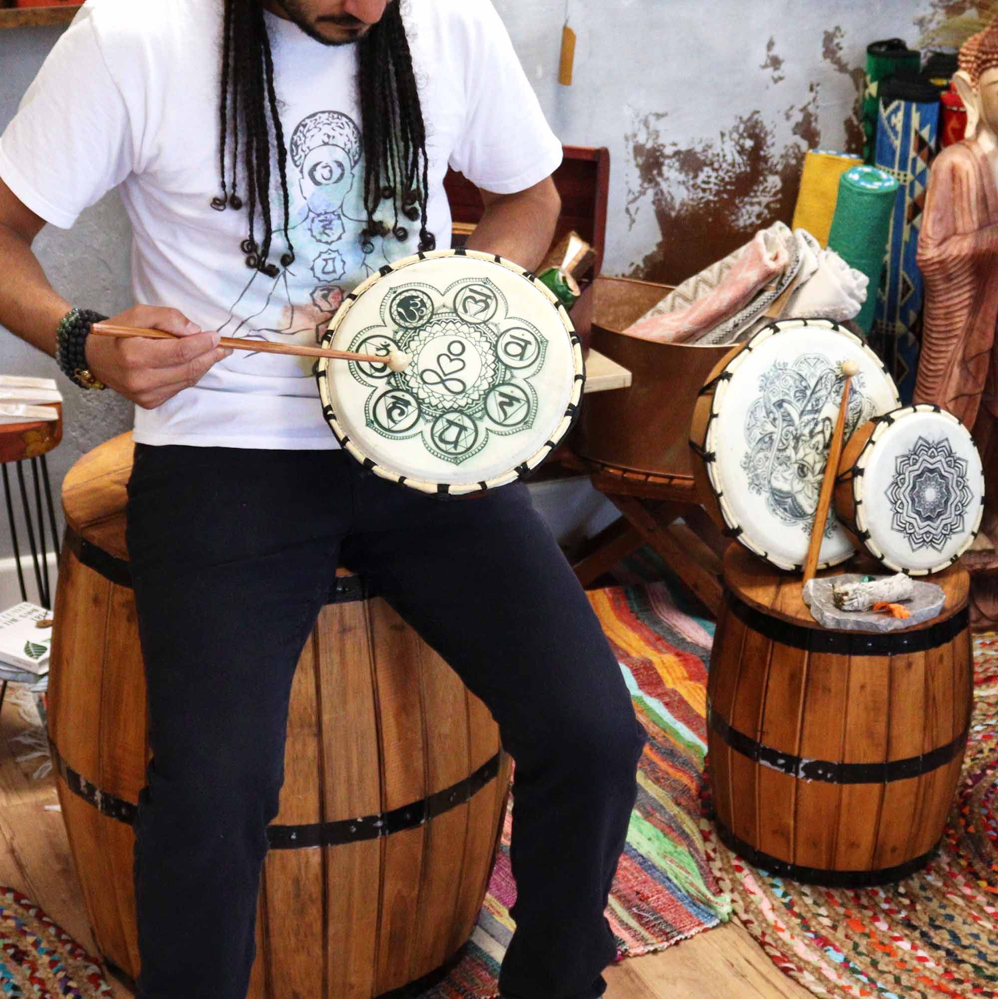 Tambour chamanique Chakra avec mailloches – 25 cm