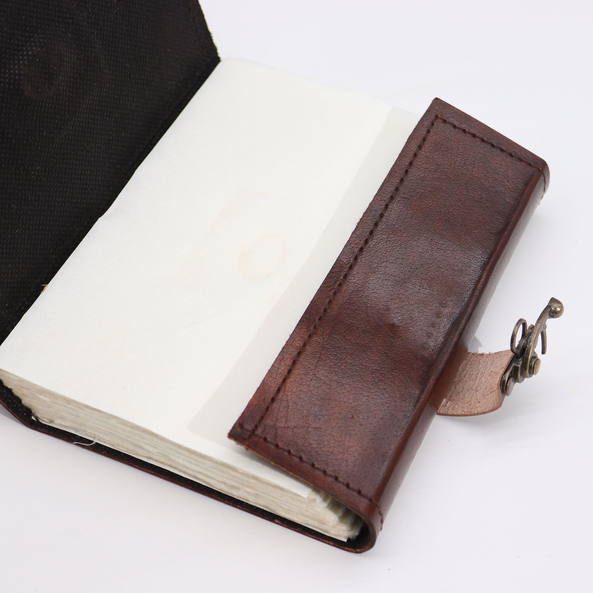 Journal/Grimoire en cuir Œil protecteur 160 pages – 17 x 12,5 cm